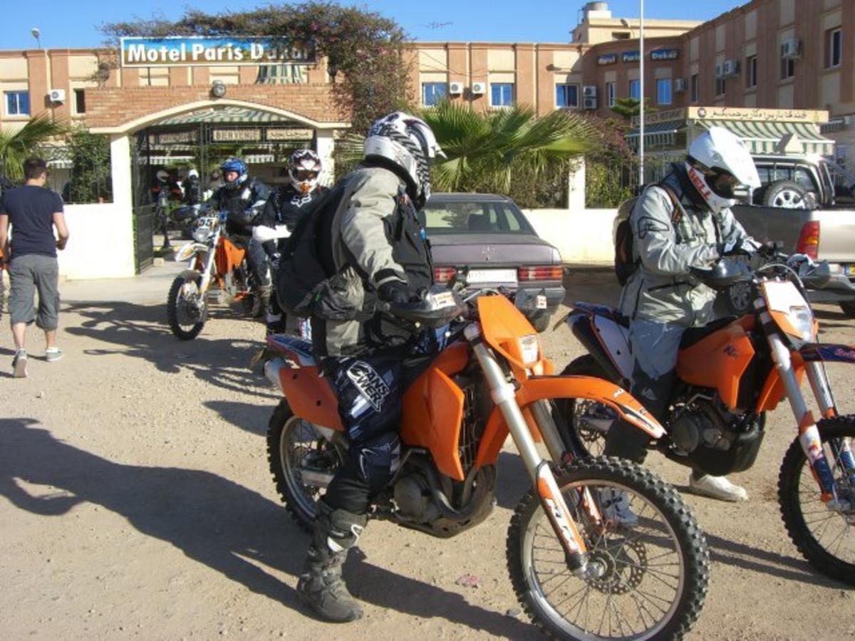 Motel Paris Dakar Selouane Exterior photo